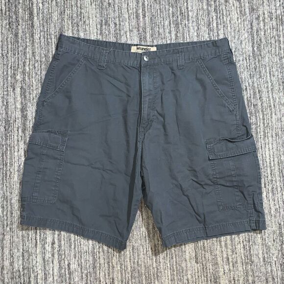 Vintage Wrangler Authentics Men's Size 38 Gray Cargo Shorts Cotton‎ - Picture 1 of 7